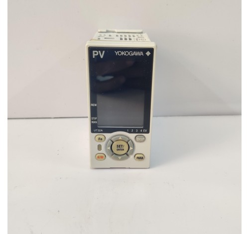 YOKOGAWA UT32A-200-00-00 UT32A CONTROLLER