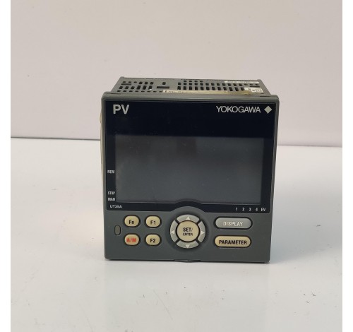 Yokogawa UT35A-000-11-00 Digital Indicator Controller